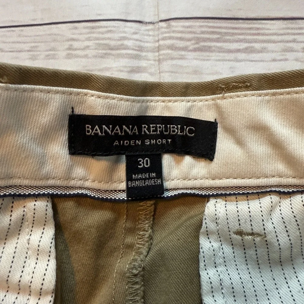 Banana Republic‎ Shorts Mid Rise Chino Aiden Casual Beige Men's Size 30x9